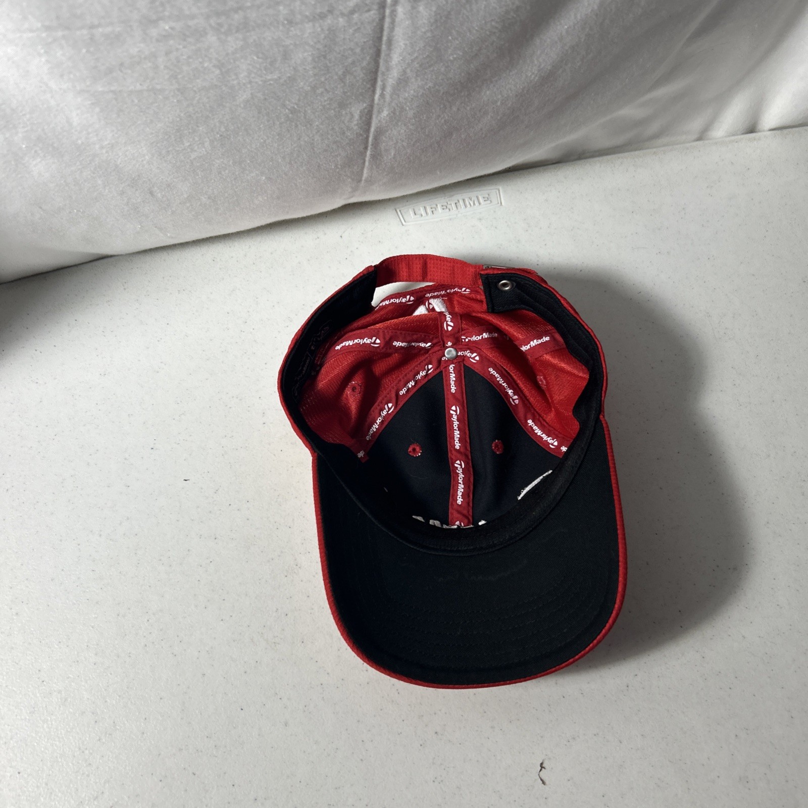 Taylormade Burner R9 Adjustable Strap Red Hat
