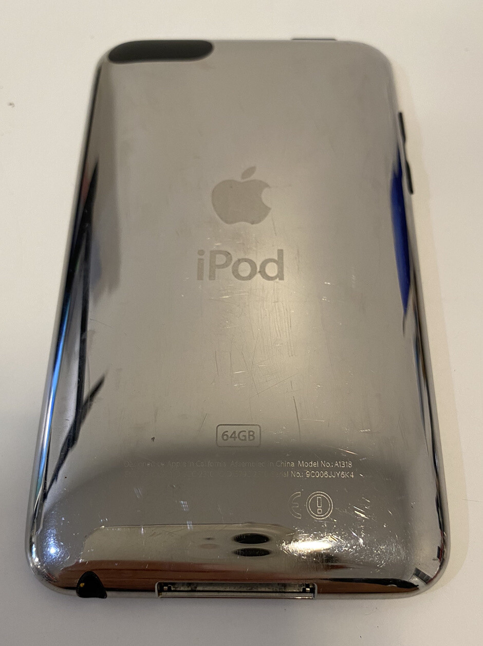 Apple iPod touch 3rd Generation Black (64 GB) Good Condition