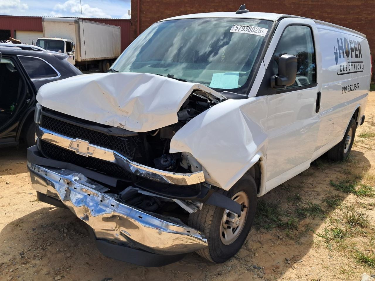 EXPRESS25 2018 Glove Box 4774212
