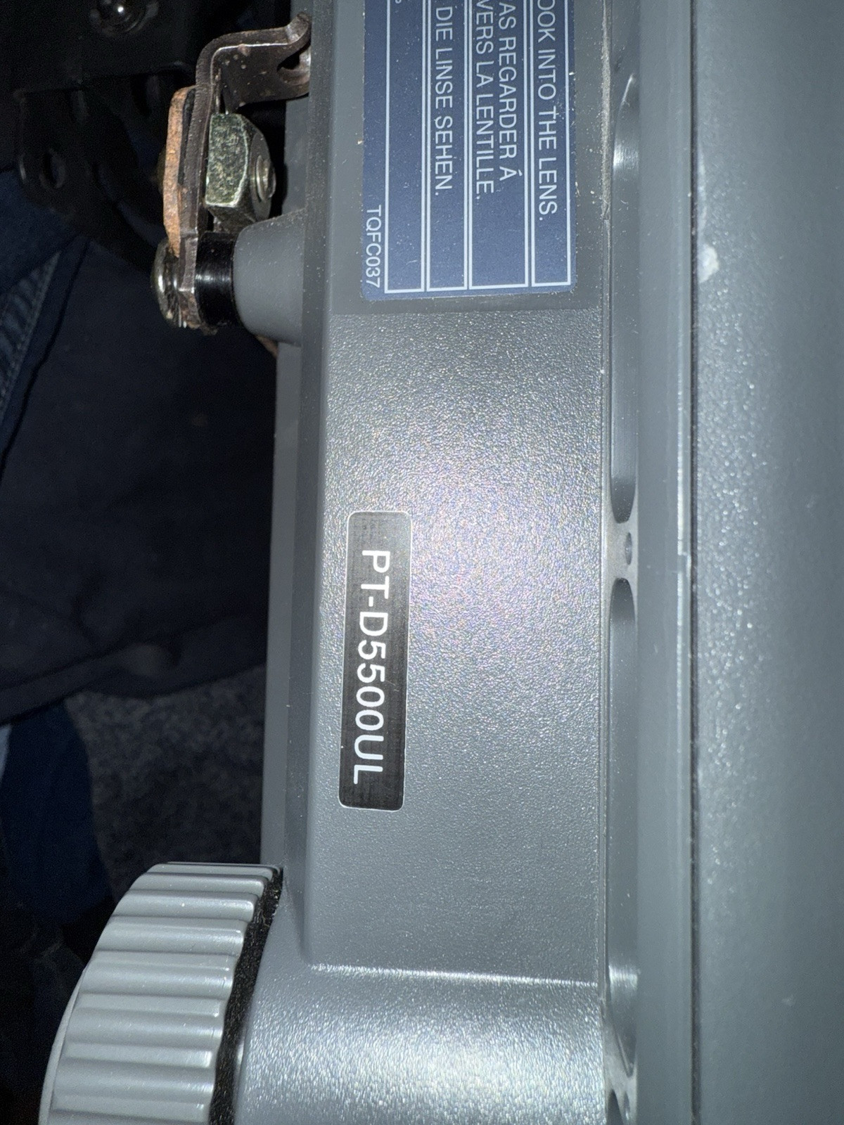Panasonic Pt-d5500ul Projector