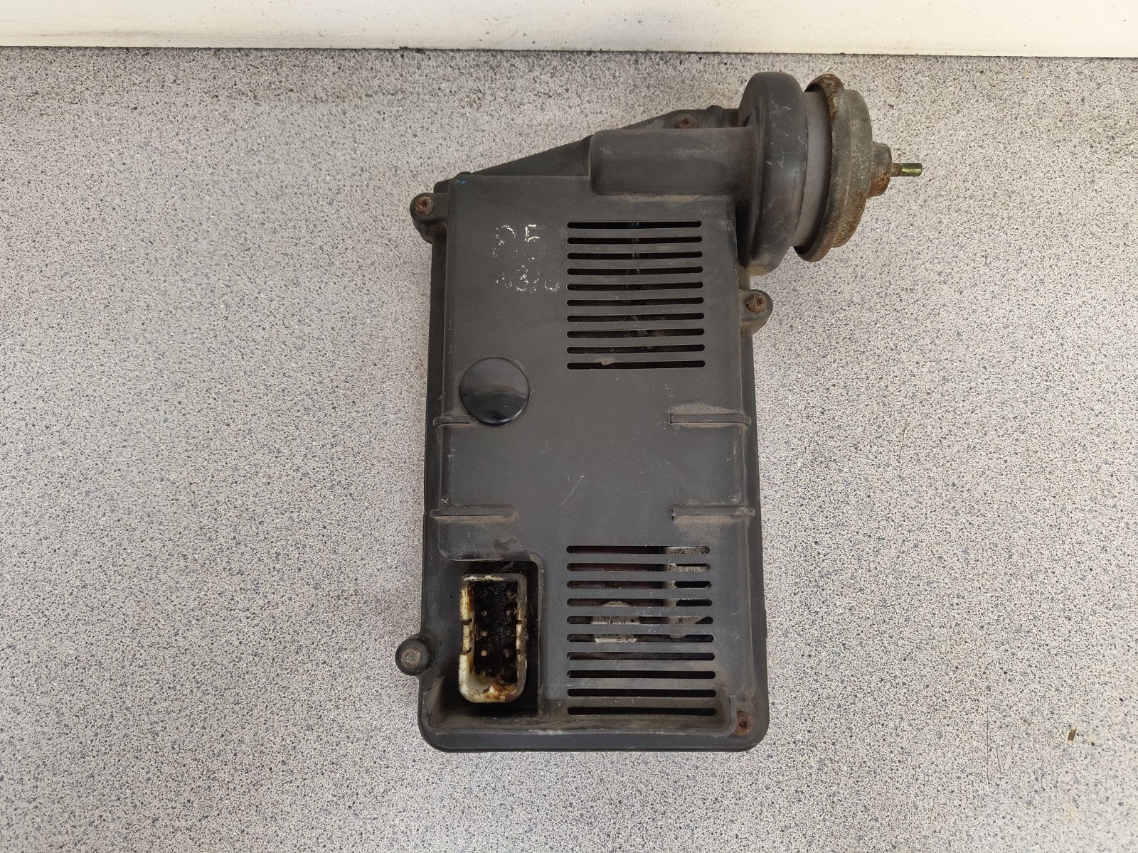 85-88 VOLVO 240 EZK ECU Ignition Control Unit Computer Module OEM 1346107