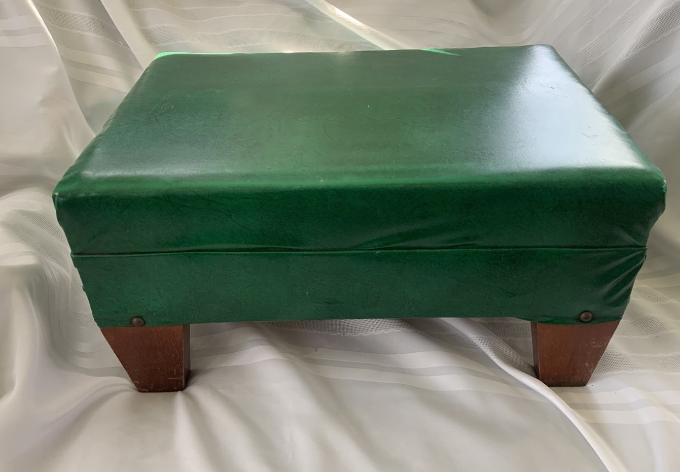 RARE VTG MCM Fine Regal Ottoman FootStool Green Leather Solid Heavy Wood Legs