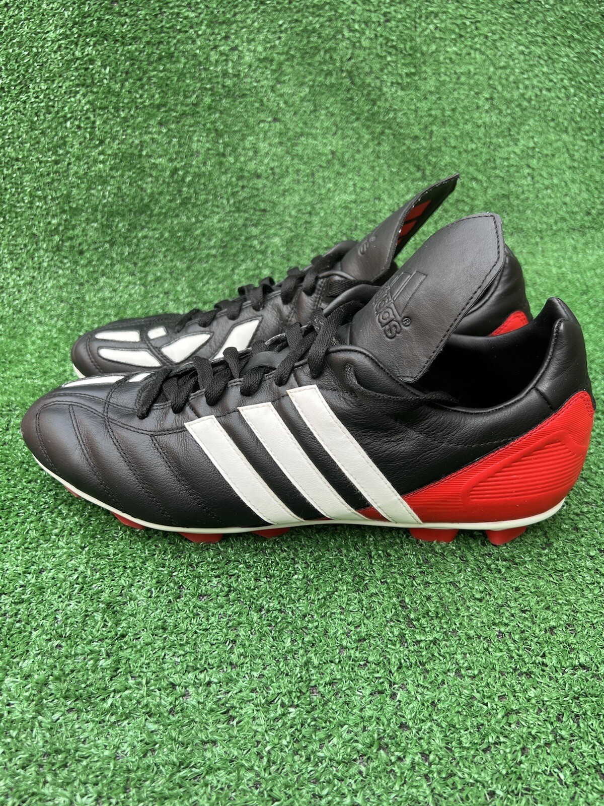 Adidas Vantage 2002 Manado TRX FG 678130 Black Red White US size 12 Pre-owned
