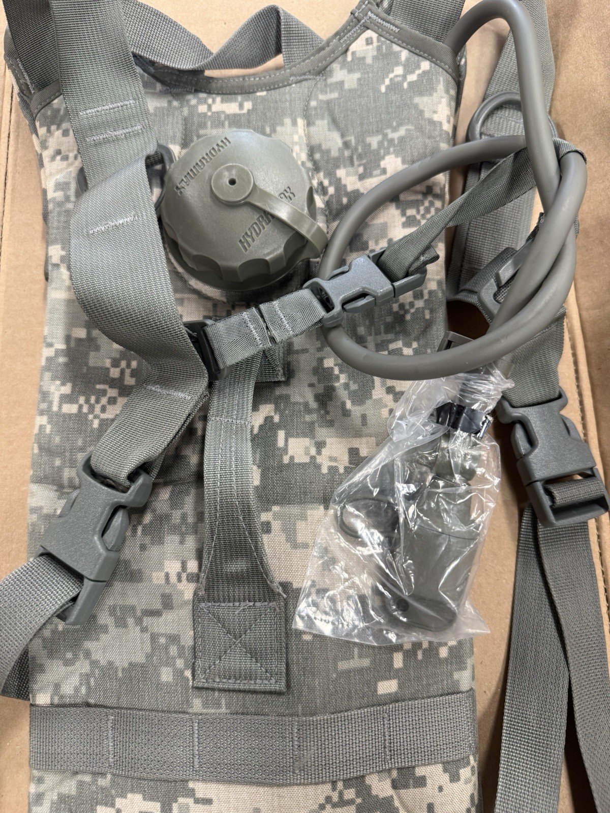 USGI MOLLE II Hydration Carrier UCP ACU Eagle Industries NEW 8465-01-524-8362