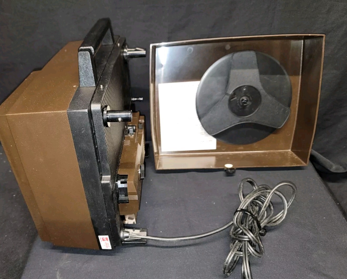 8mm GAF 1333 Automatic Threading DUAL 8 Movie projector w/ Original Box & Manual