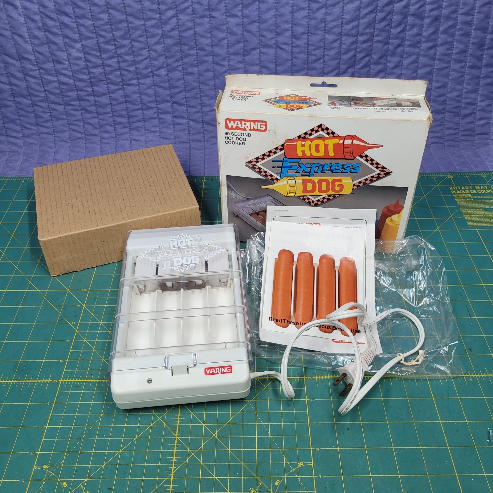 Vintage Waring Hot Dog Express Cooker - HDC10-1 Tested With Box