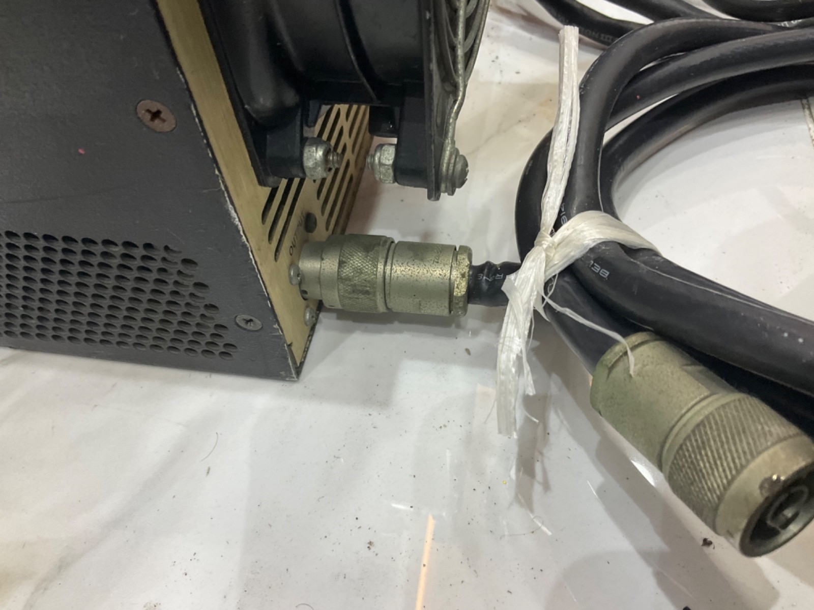 ADVANCED ENERGY 3155002-005E RFX-600 RF GENERATOR