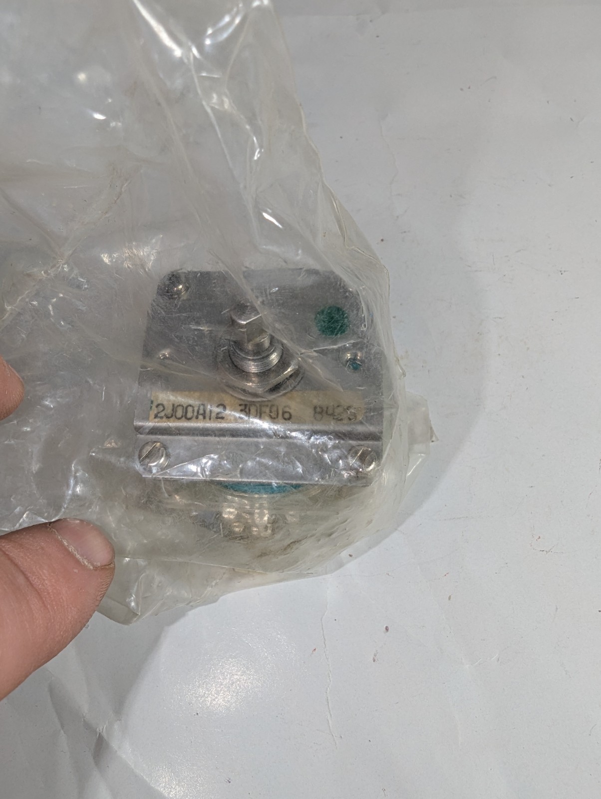 NEW GENUINE ELECTRO SWITCH 2J00A12 ROTARY SWITCH 2J00A12 3DF06 8429