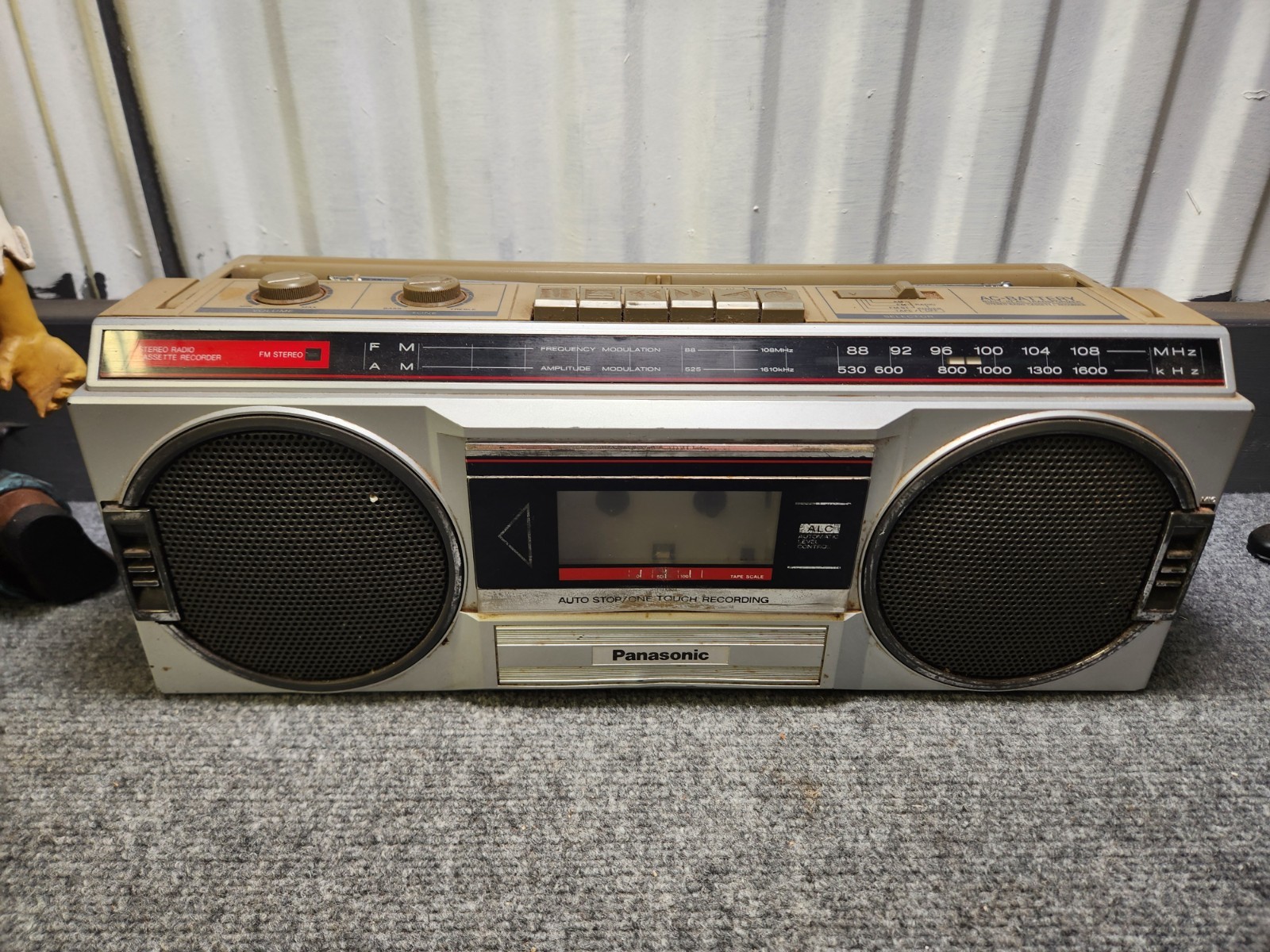 PANASONIC # RX4830 AM/FM Radio Cassette Player Recorder BoomBox FOR PARTS ONLY!