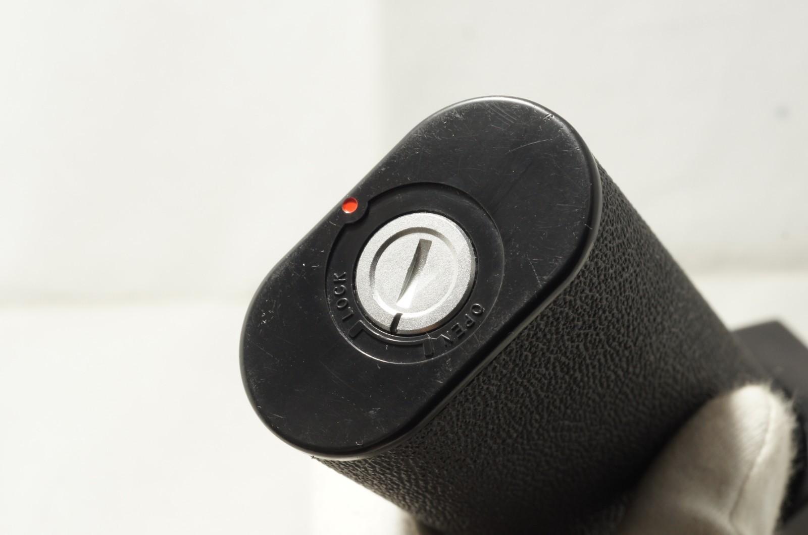 Olympus Bounce Grip