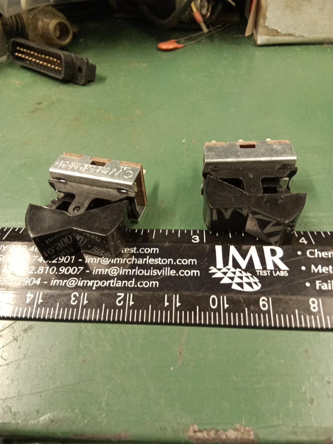CW USA SPDT SWITCH Rocker 3a 125v Through hole Lot of 2