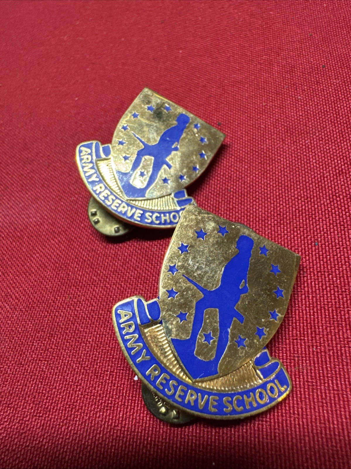 Authentic 2 US Army Reserve School DI DUI Crest Insignia B267