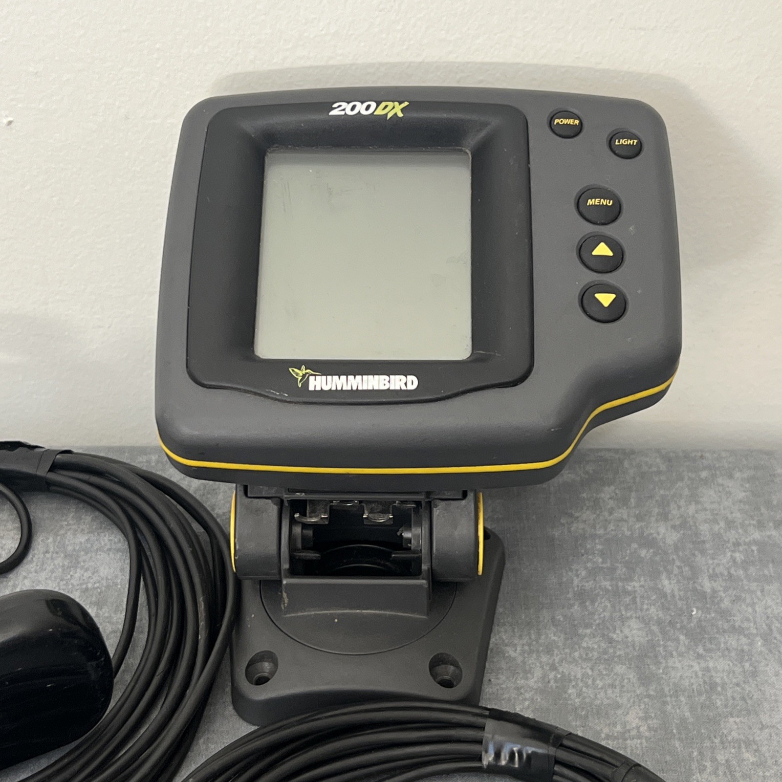Humminbird 200DX Fish Finder With Mount & Cables Untested