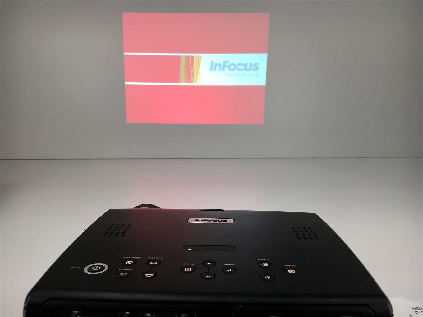 InFocus DLP Projector IN32