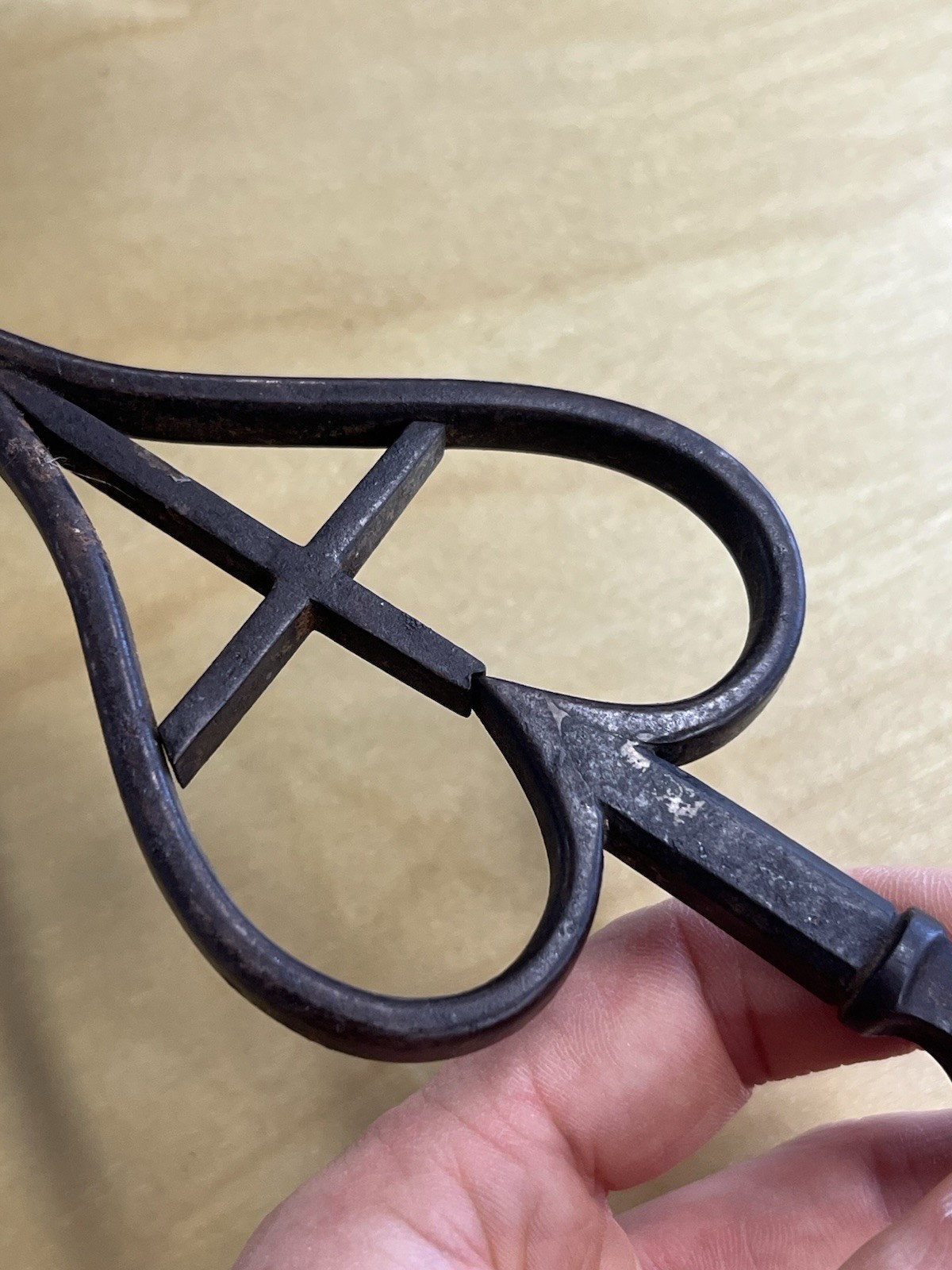 ANTIQUE BLACKSMITH NAUTICAL IRON WORK MARLIN ROPE SPIKE SIGNED " H. SHUMAN "