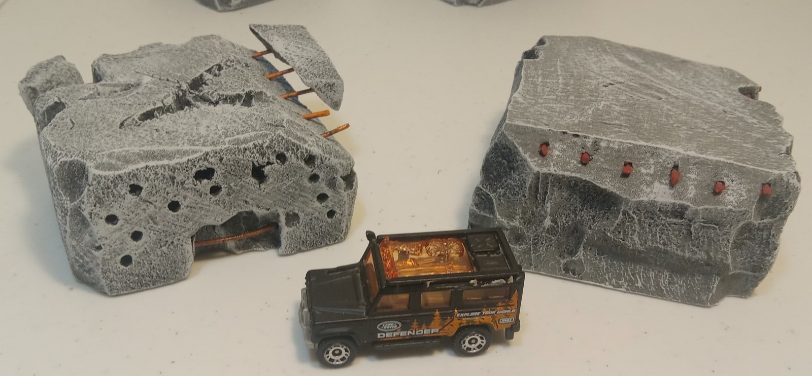Miniature Terrain-2 " tall 4" × 4" CONCRETE RUINS for Wargaming