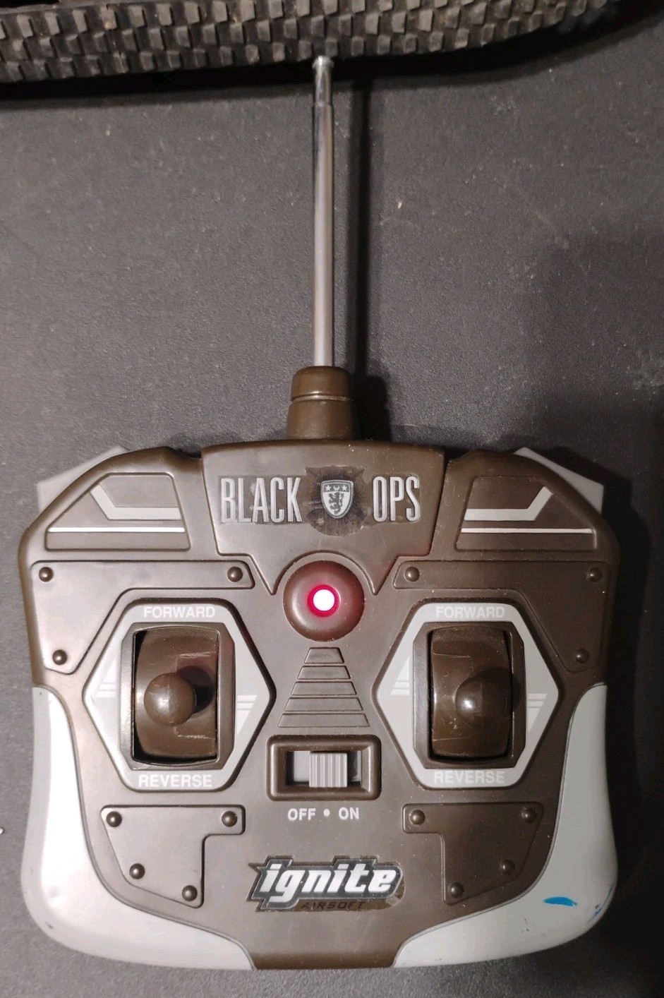 Ignite Black Ops Rc Tank Airsoft with remote. Read Description