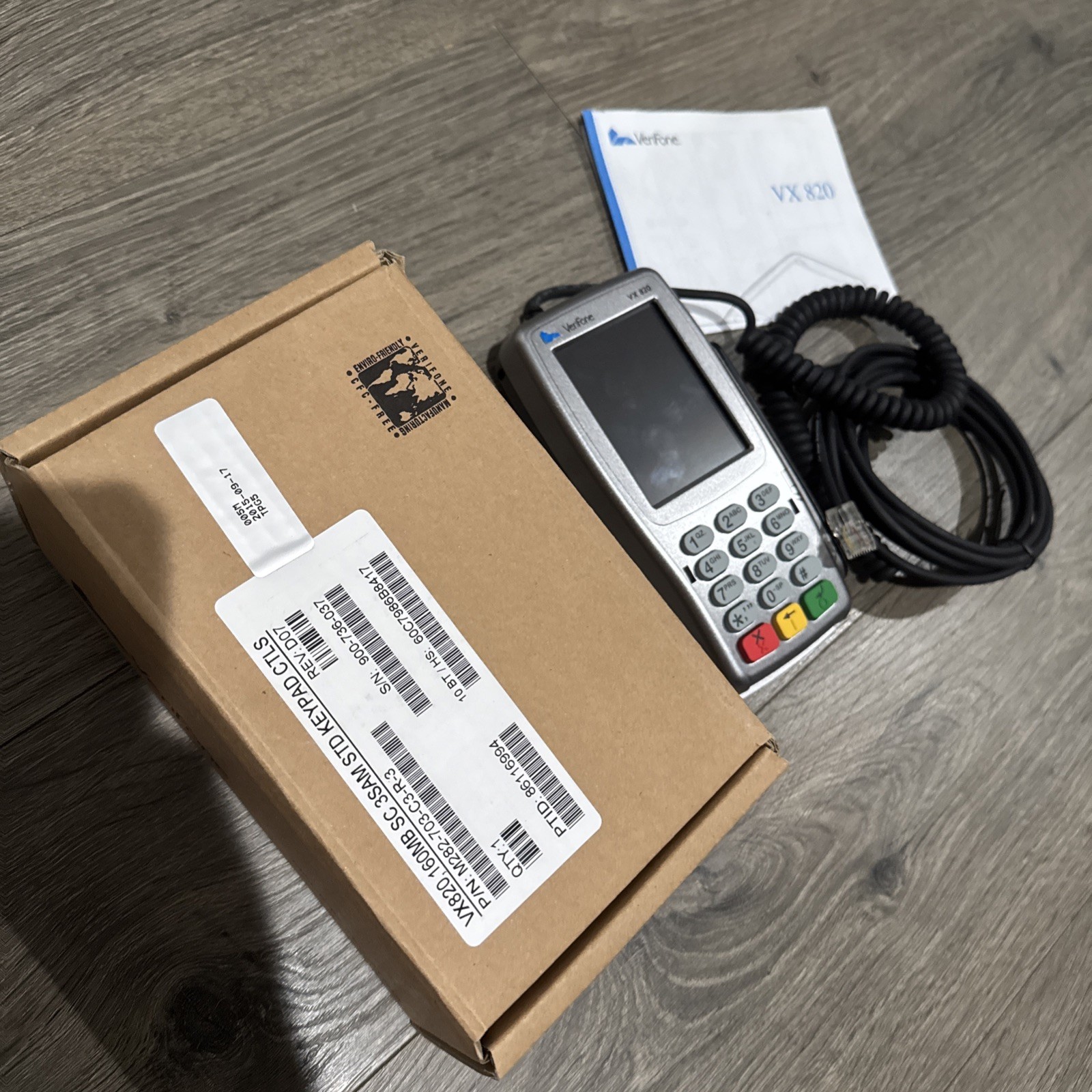VeriFone VX 820 SN: 900-736-037