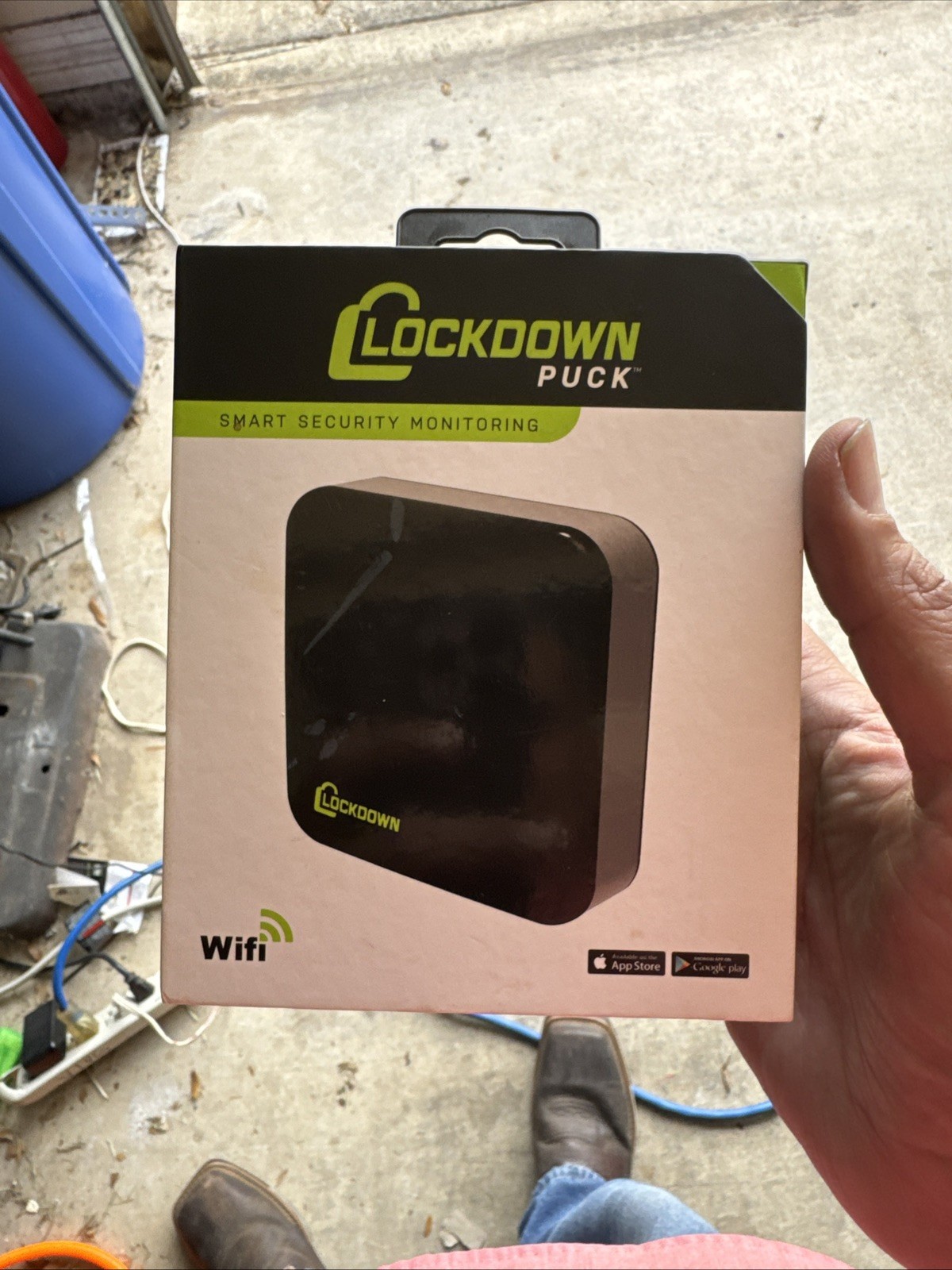 New Lockdown Puck WIFI Smart Security Monitoring Device 1099416