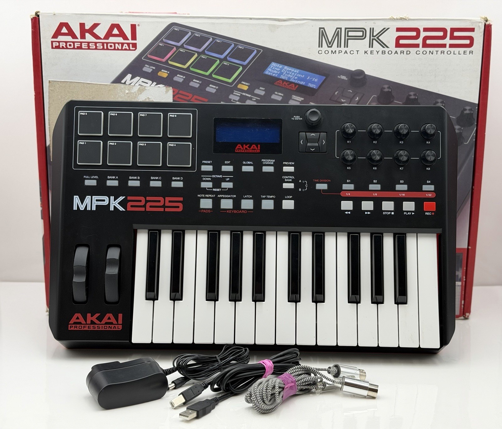 Akai Professional MPK 225 Compact Keyboard Controller