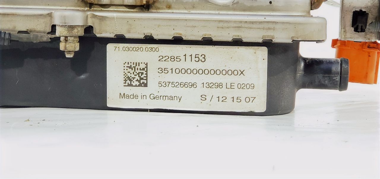 2014 Cadillac ELR OEM Heater Pump Control Module Computer 537526696