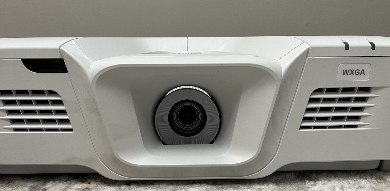 ViewSonic PG800W 5000 Lumens WXGA HDMI Networkable Projector, new bulb