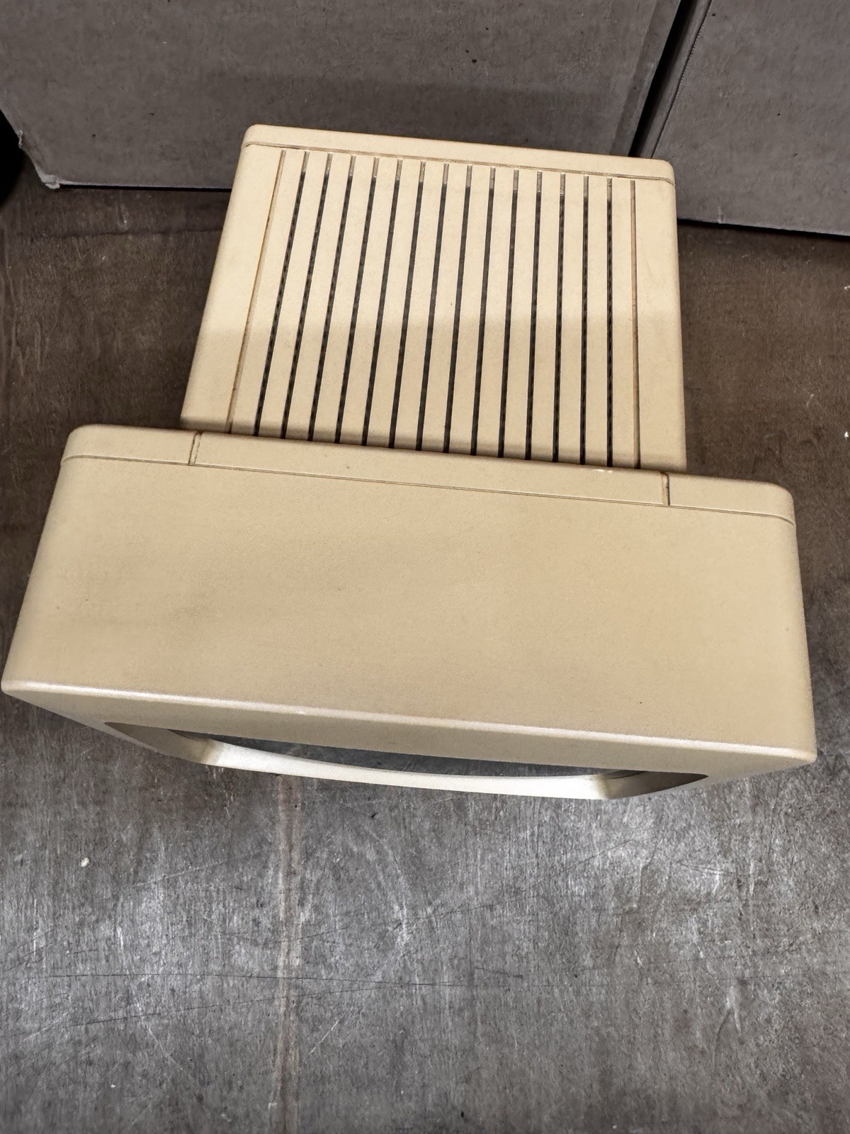 Vintage Apple IIc Computer A2M4090 Monitor