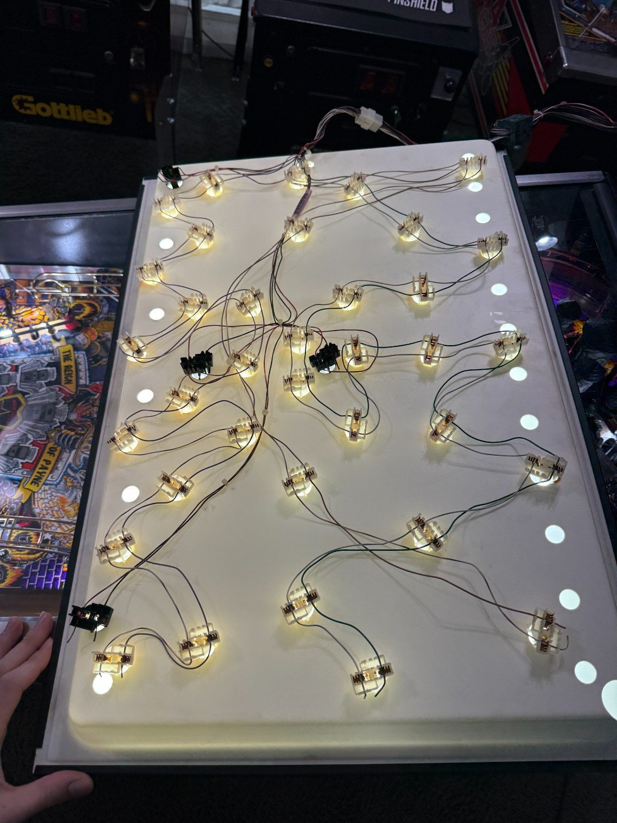 Medieval Madness Pinball Machine - Williams 1997