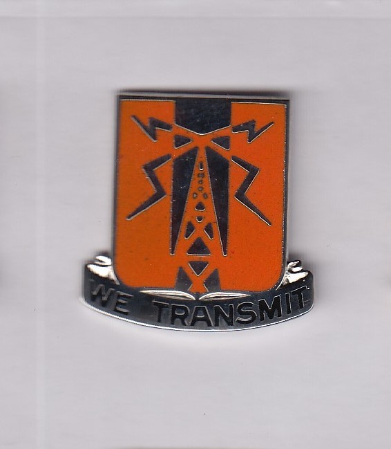 52nd Signal Battalion crest DUI badge G-23