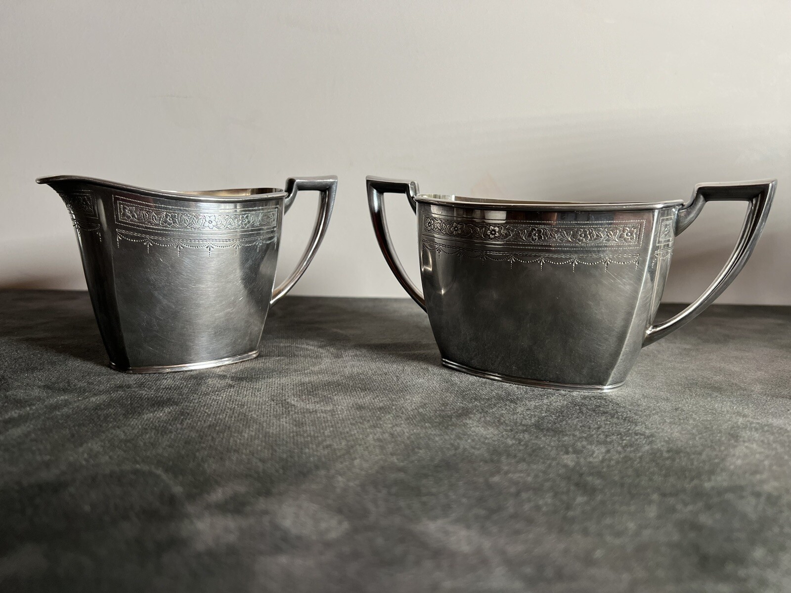 Paul Revere Silverplate Hollowware By Oneida Silver  Sugar and Creamer