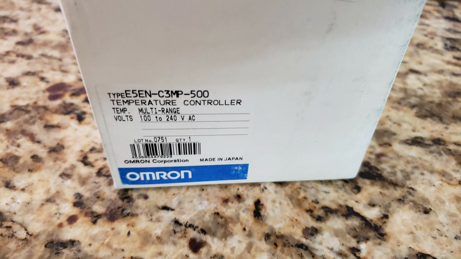 OMRON E5EN-C3MP-500 TEMPERATURE CONTROLLER MULTI-RANGE