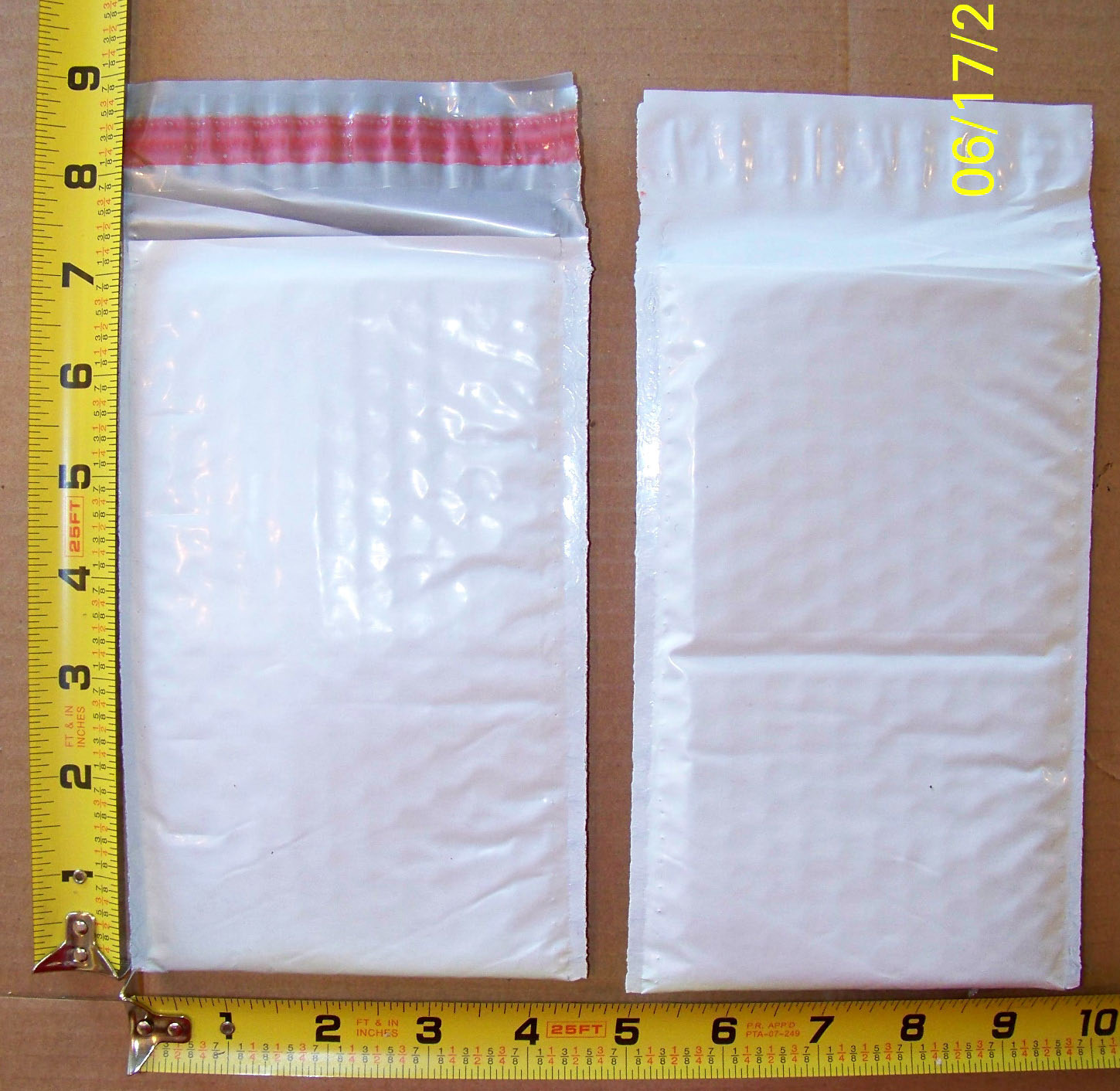 15 #000 4 x 8 HEFTY ARMOR-LITE Poly Bubble Shipping Mailers / Envelopes
