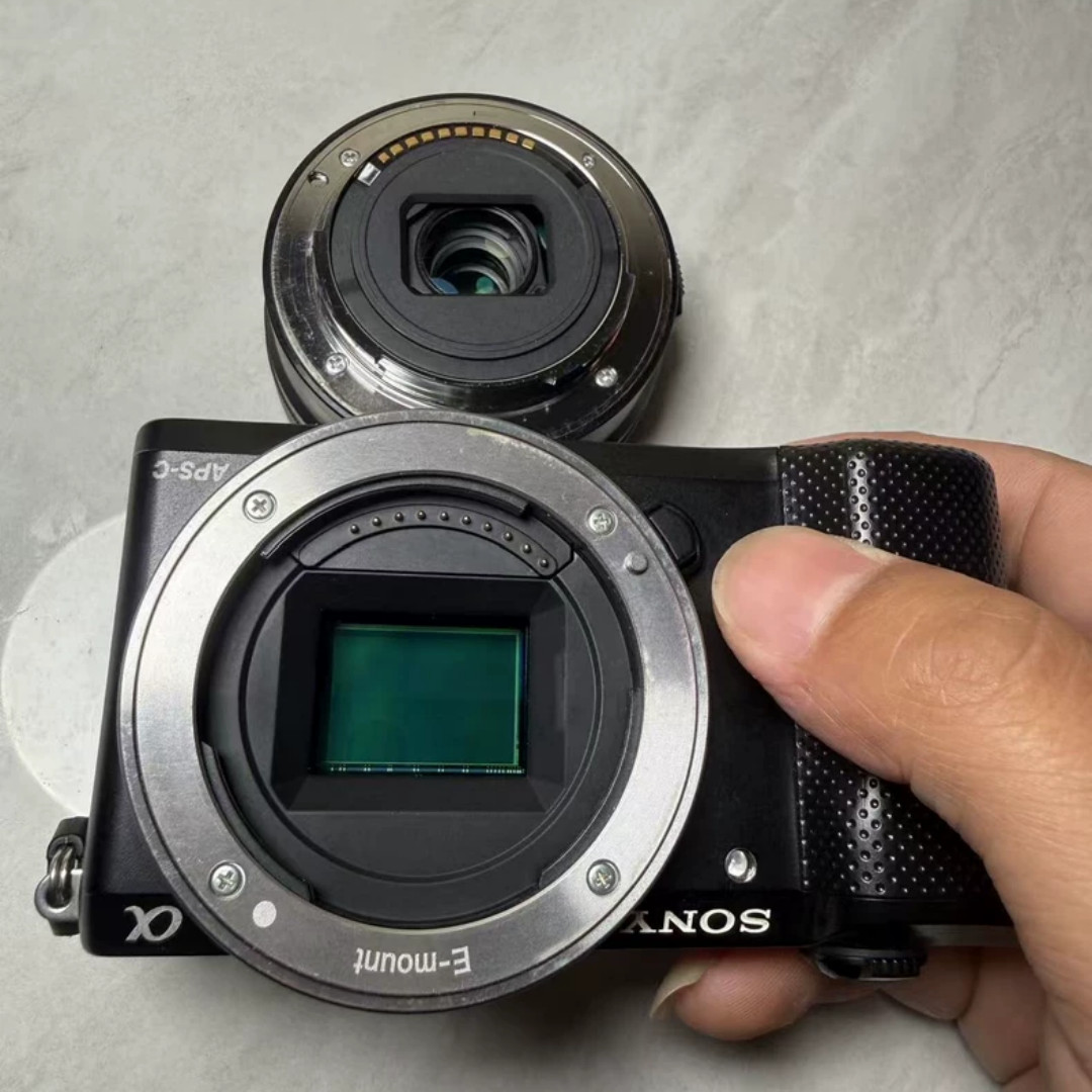 Sony Alpha a5000 Mirrorless Digital Camera 16-50mm Lens Black Complete Kit