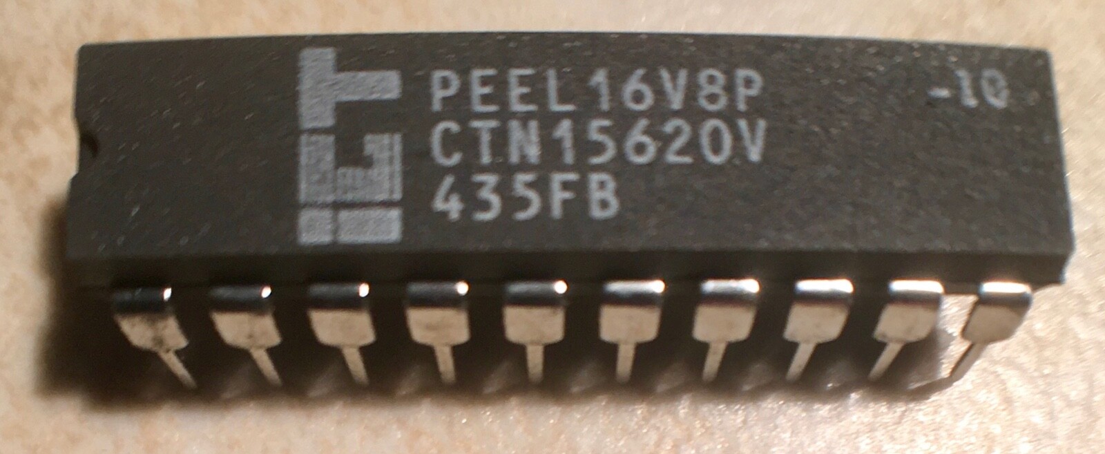 ICT PEEL16V8P-10 Simple Programmable Logic Device - NOS