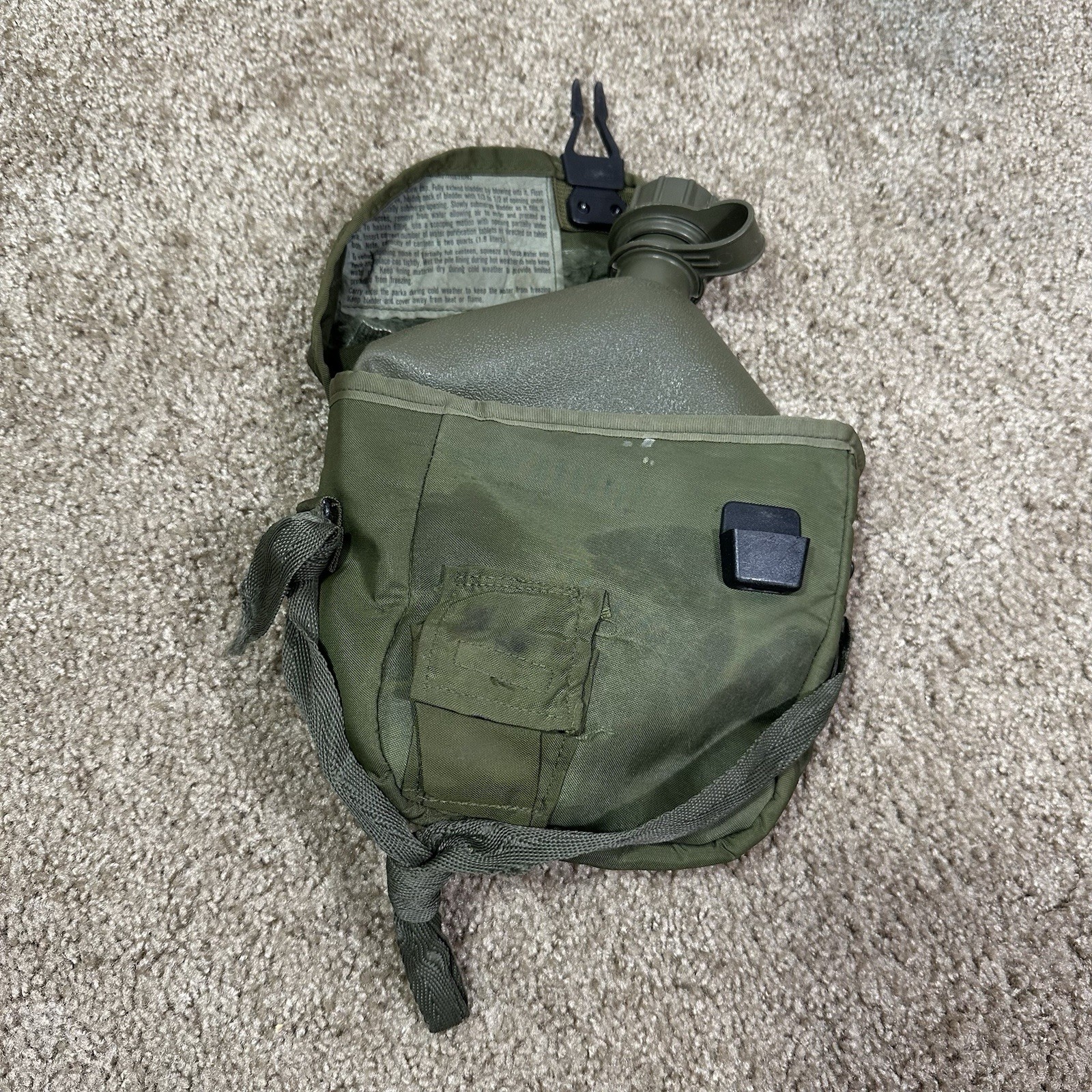 Vietnam War 2 Quart Collapsible US Canteen Hedwin Green w/ Strap