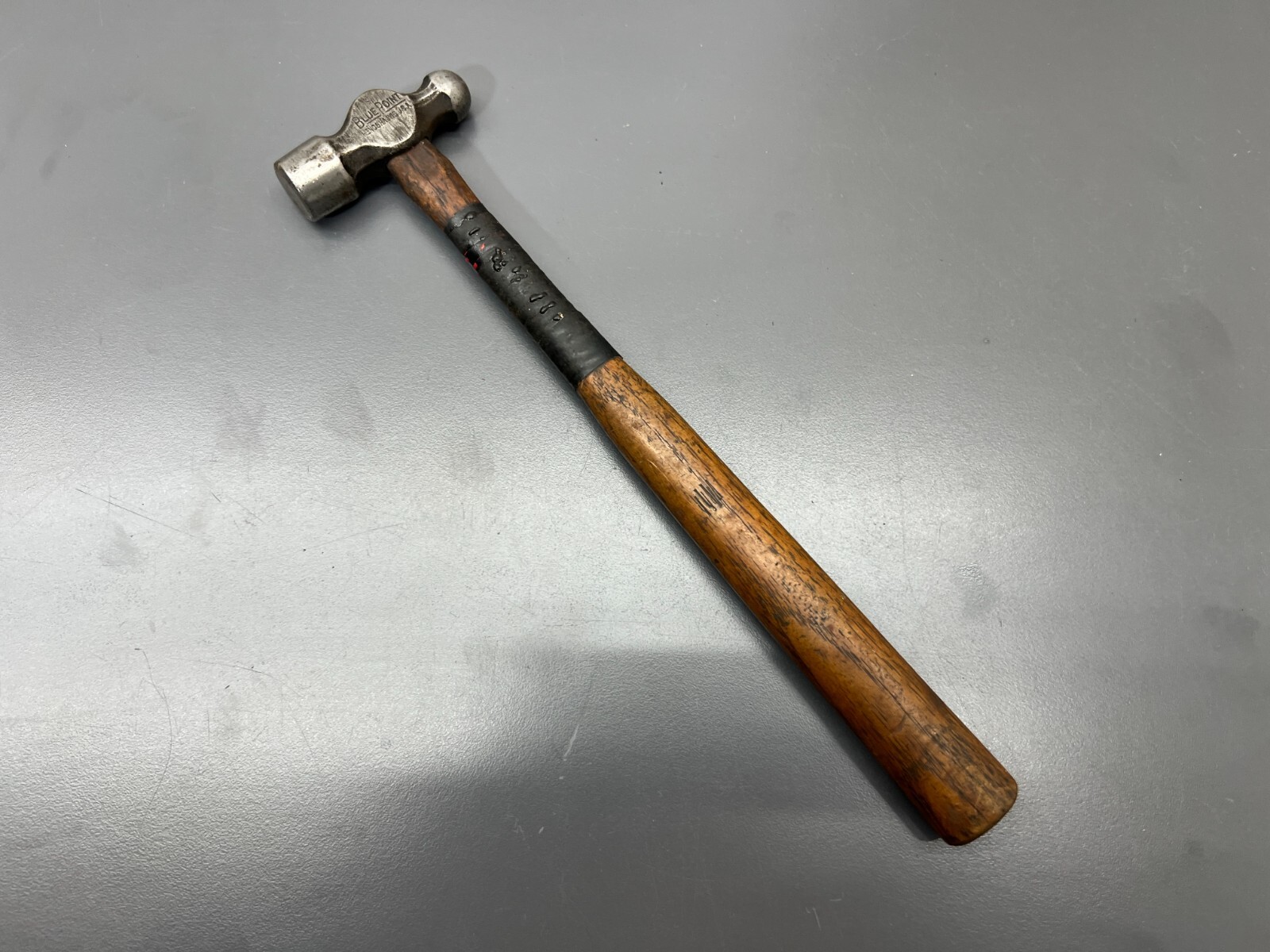 (H) VINTAGE SNAP-ON BLUE POINT 4 OZ BALL PEEN HAMMER MACHINIST GUNSMITH - USA