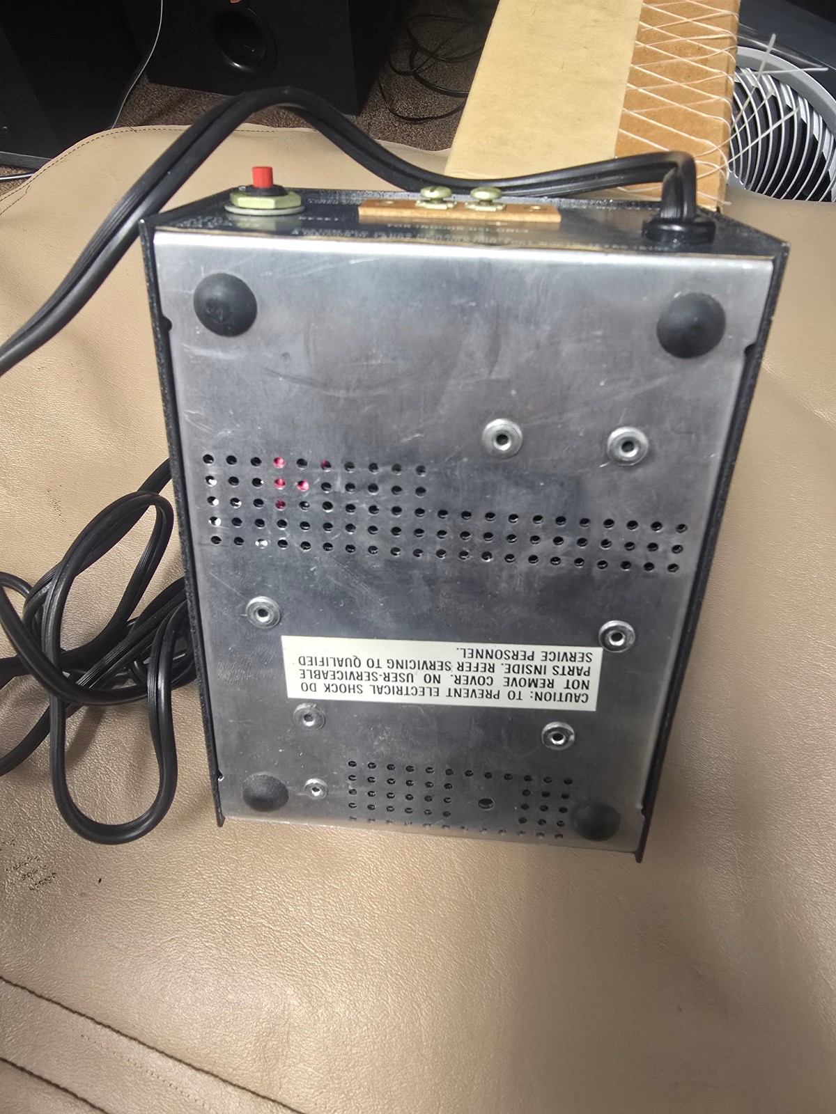 Micronta 22-124 Regulated 12 Volt Power Supply 2.5 AMP
