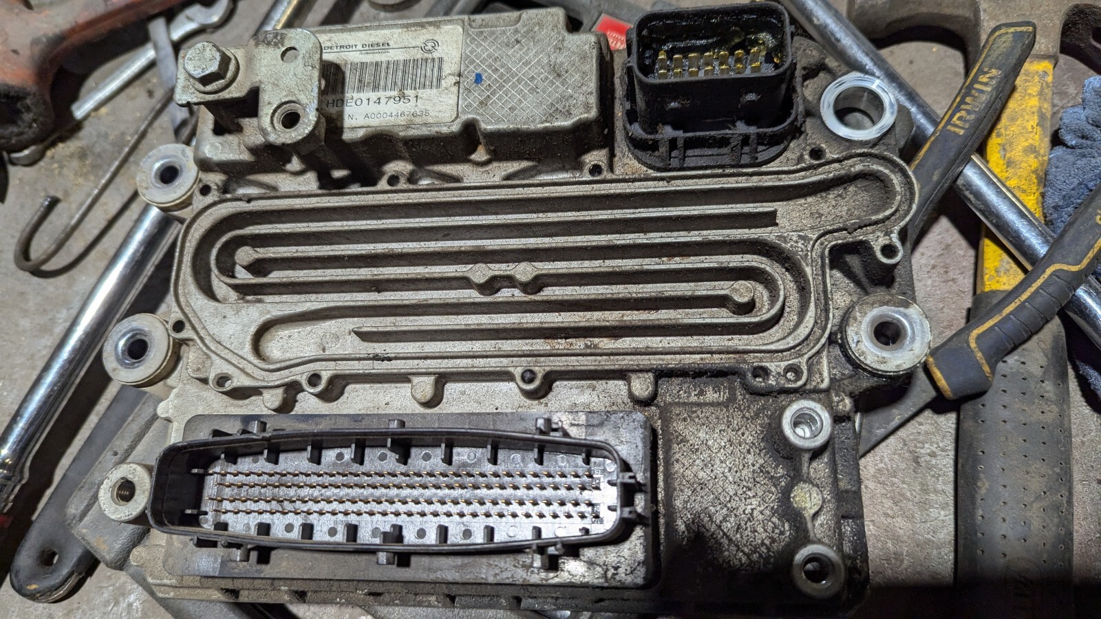 A 001 446 76 35 002 Detroit MCM DD15 Engine ECM Computer A0014467635002 Used
