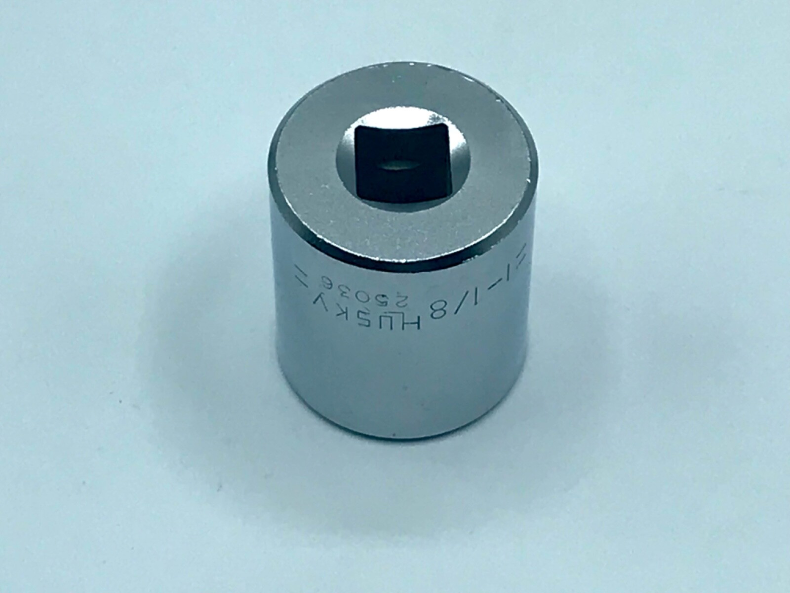 Husky 1-1/8" Socket, 1/2'' Drive, 12 Point, 25036