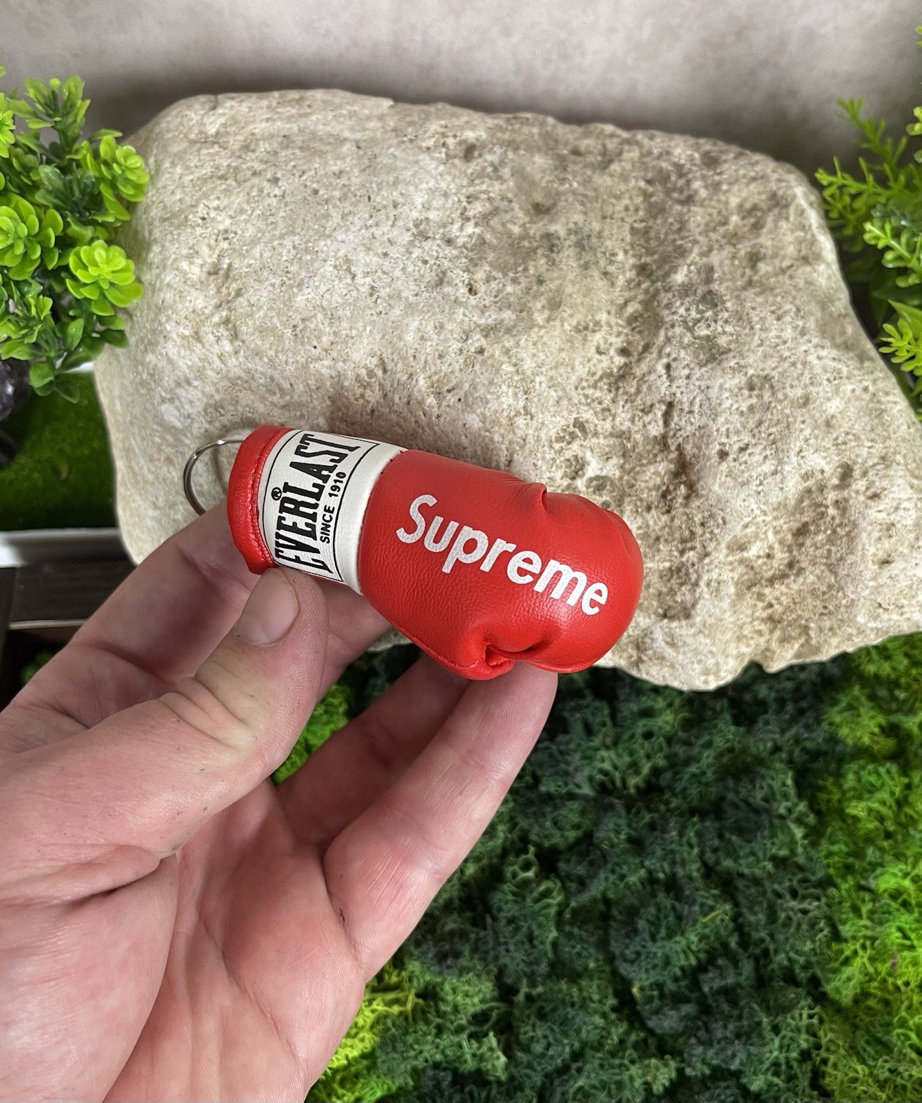 Supreme Everlast Boxing 🥊 Gloves Red Car Keychain Bag