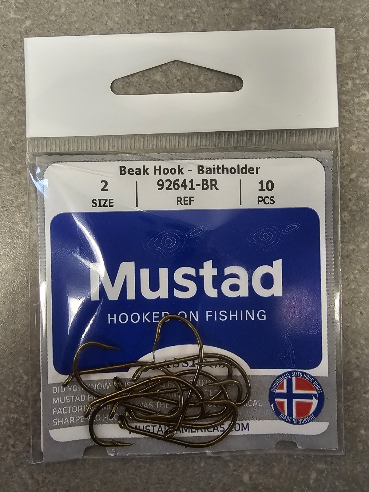 MUSTAD 92641-BR BAITHOLDER FISHING HOOKS ASSORTED SIZES
