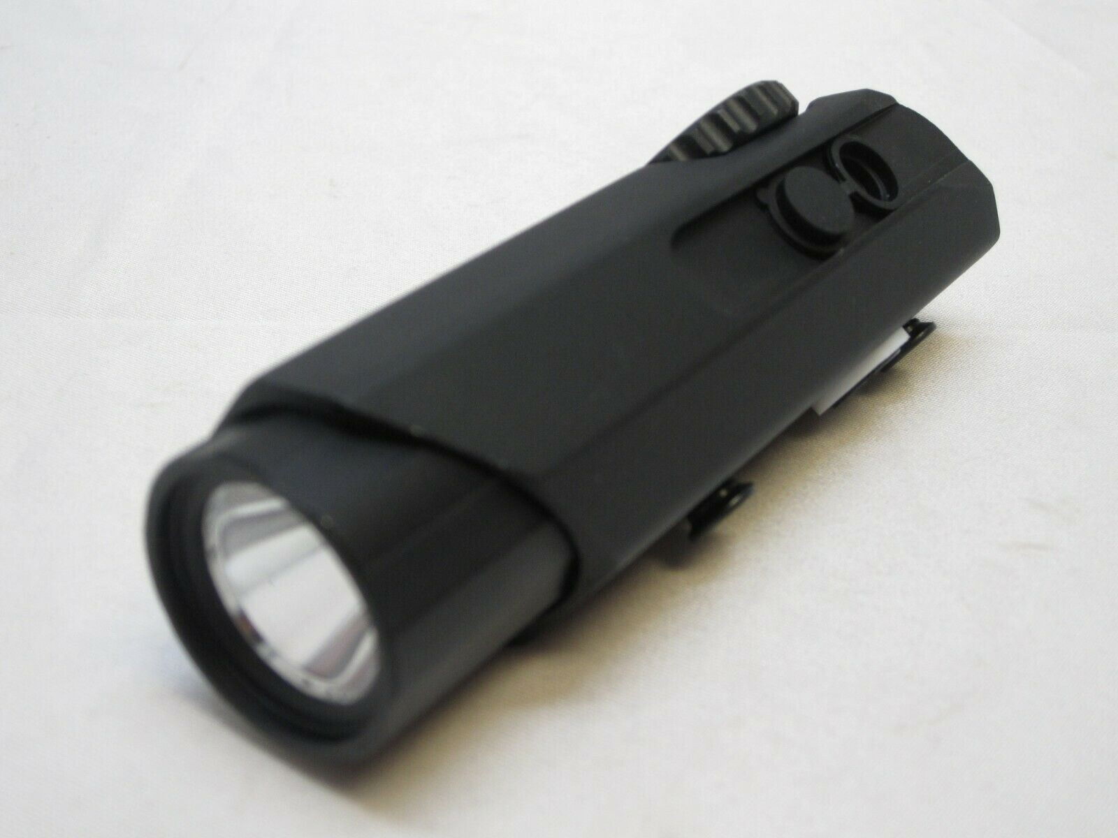 KEYMOD TACTICAL FLASHLIGHT DIRECT KEY-MOD MOUNT 3W 200 LUMENS w. CABLE SWITCH