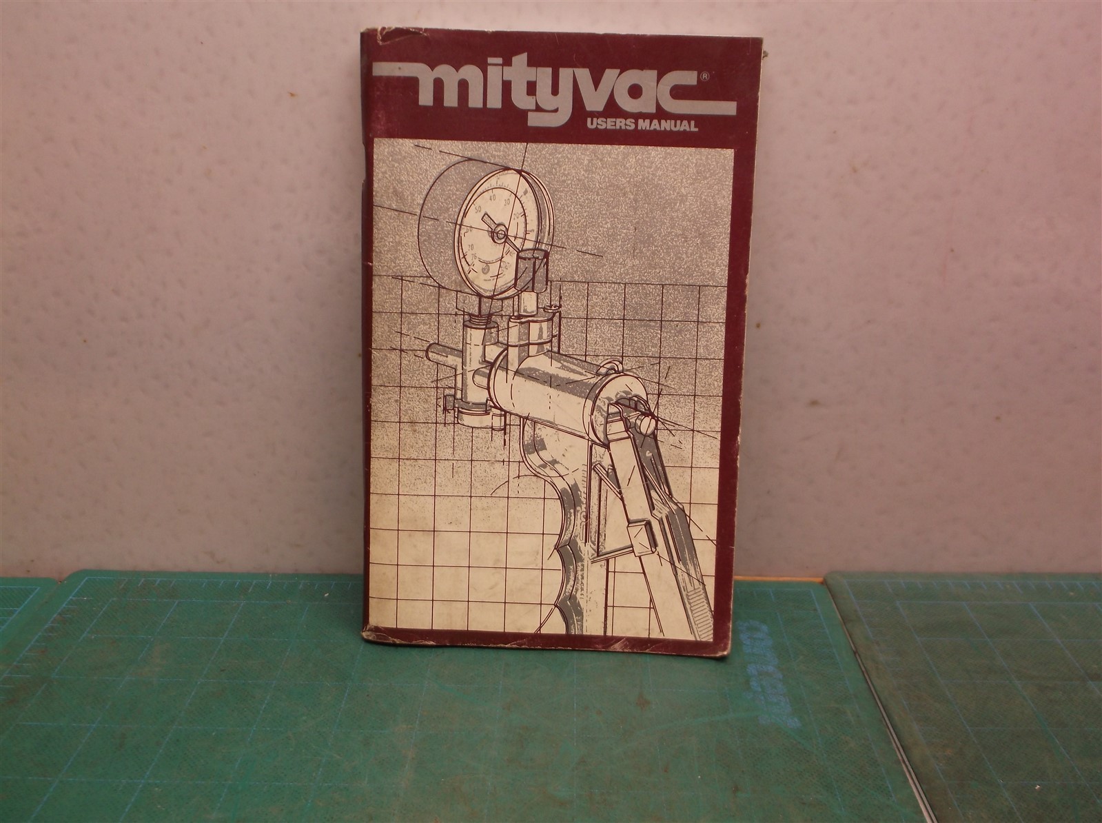 Mightyvac Vacuum Pumps Users Manual 1991 Neward Enterprises