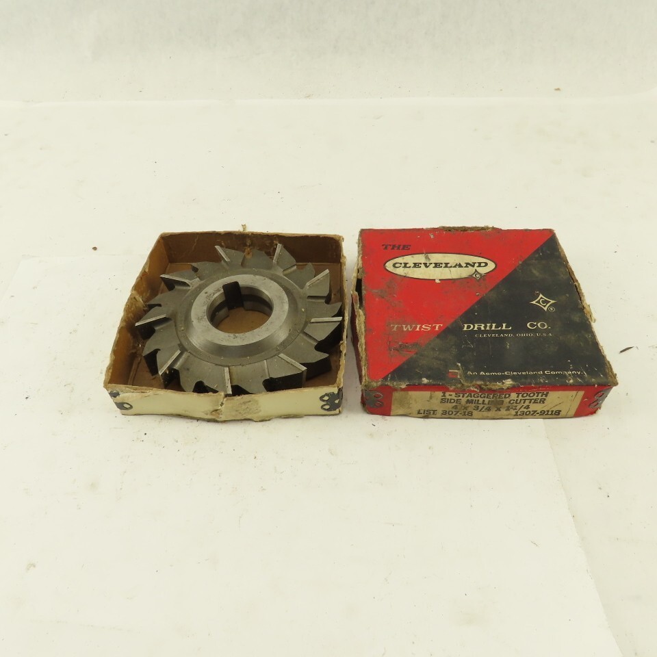 Cleveland 307-18 4 x 3/4 x 1-1/4" 18 Tooth Staggered Cross Cut End Shell Mill