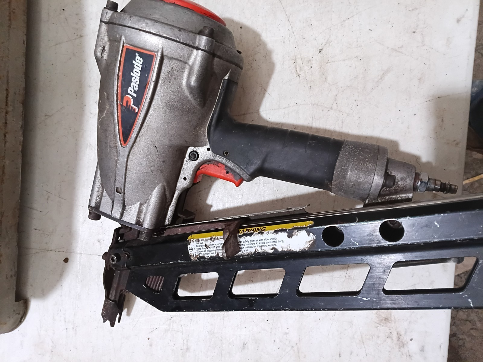Paslode F350S Pneumatic Framing Nailer Tool for Framing Nails