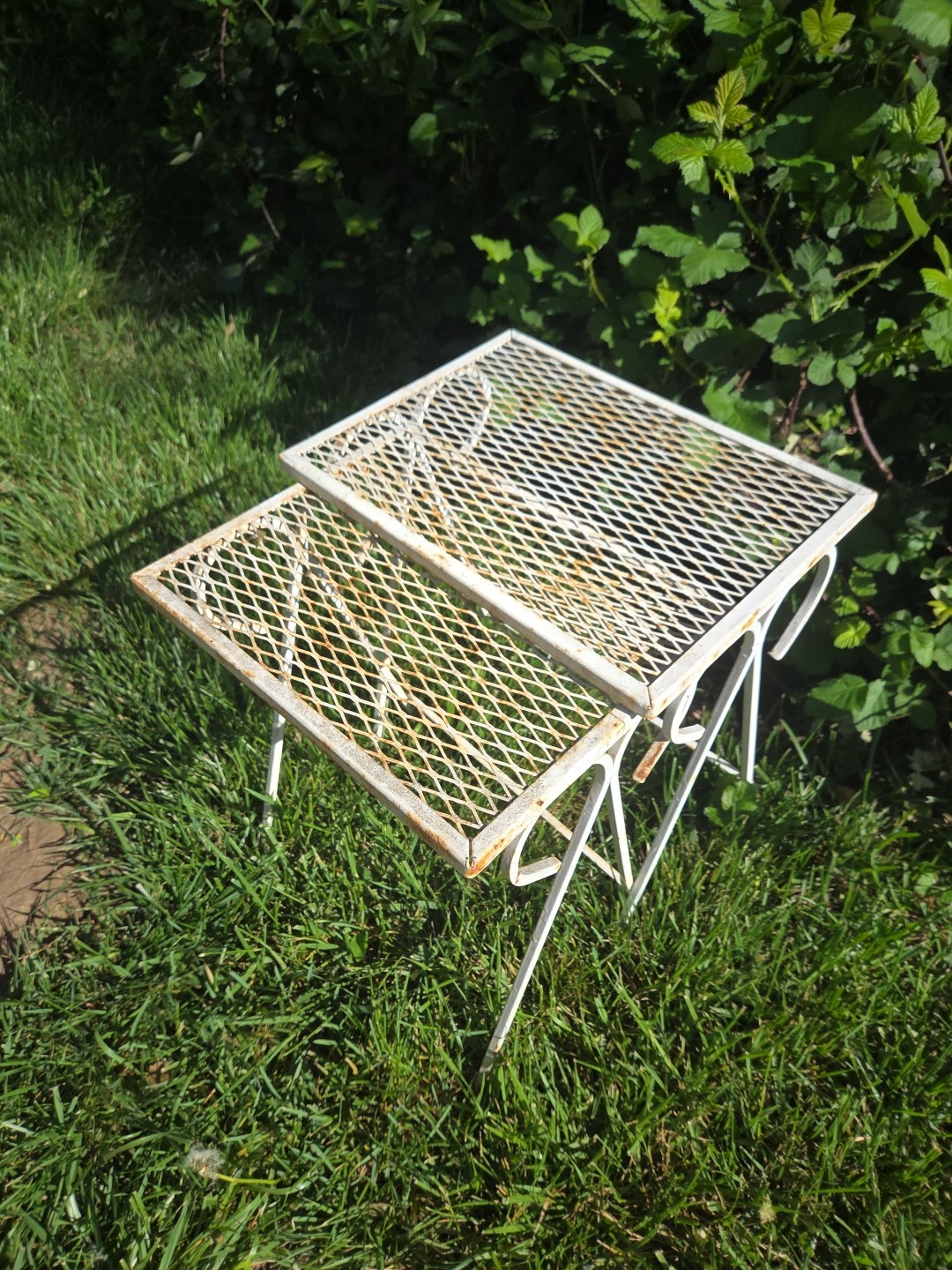 Vintage Wrought Iron Patio Nesting Tables MCM Plant Stand Woodard Salterini