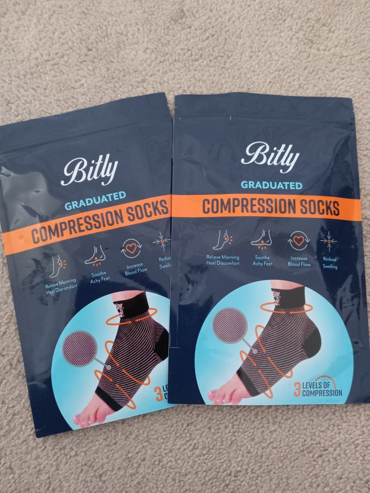 Lot of (2) Bitly Graduated Compression Socks Gray Medium--FREE SHIPPING!