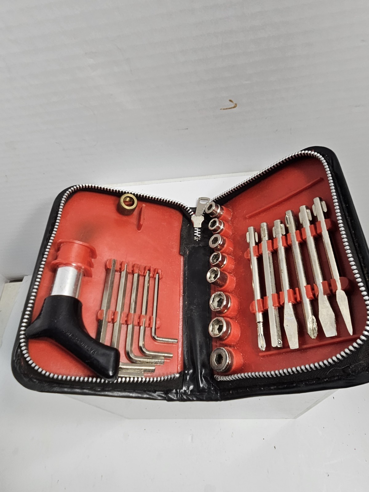 Vintage Compact Screwdriver Socket Allen Wrench Set Zip Around Case Made in Hong