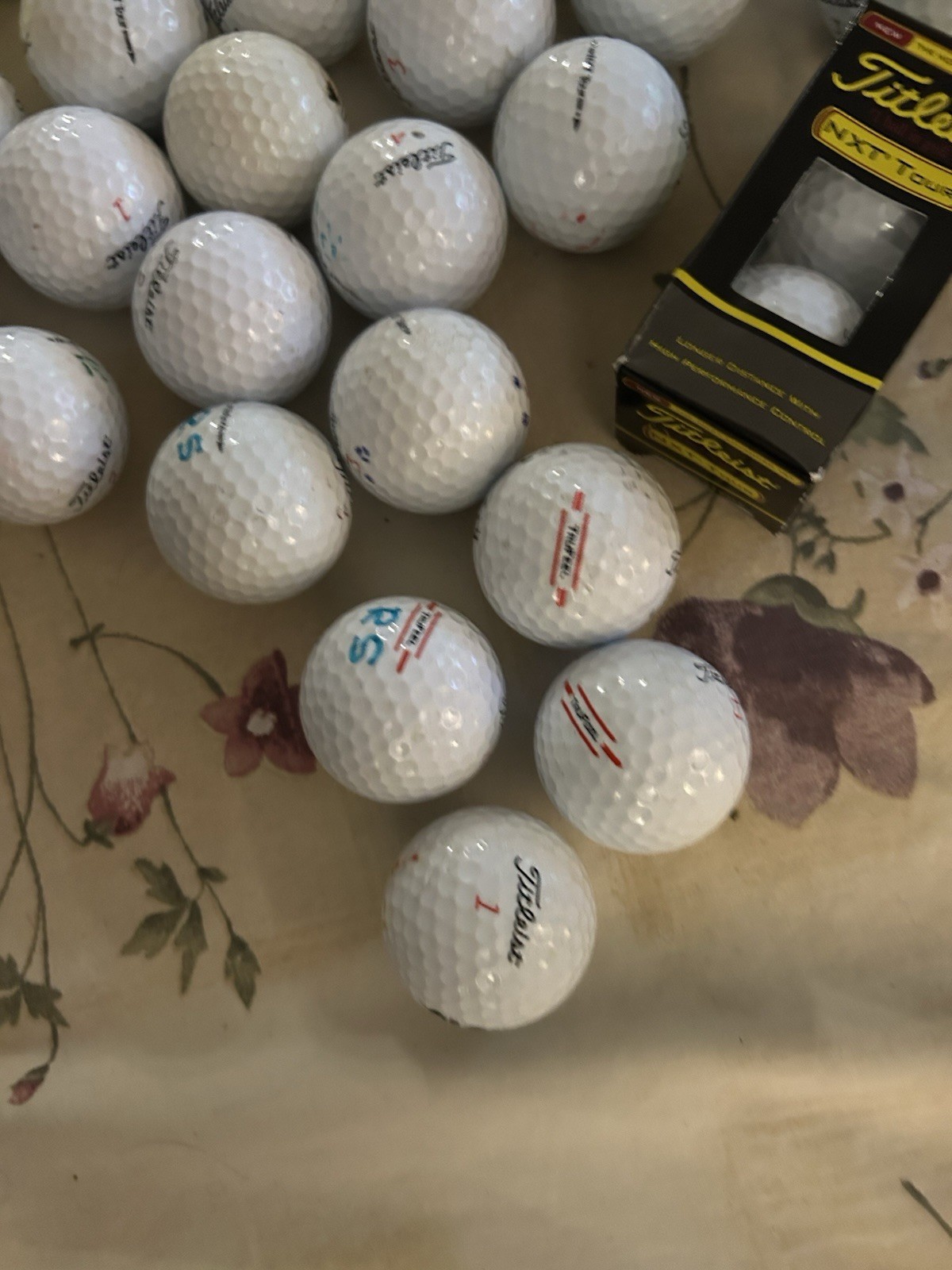 Assorted Titleist 4A Golf Balls 37 Count