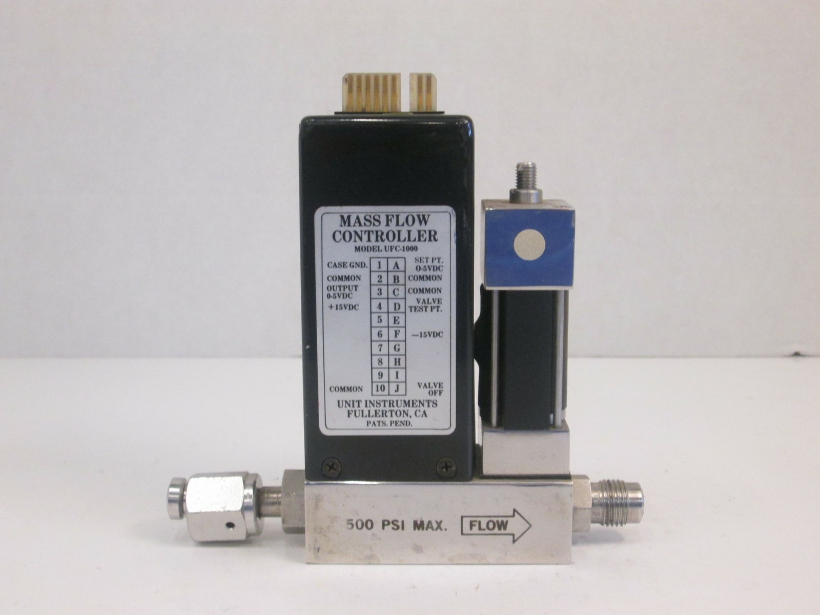 Unit UFC-1000, MFC, Mass Flow Controller, N2/H2, 500 SCCM, Used